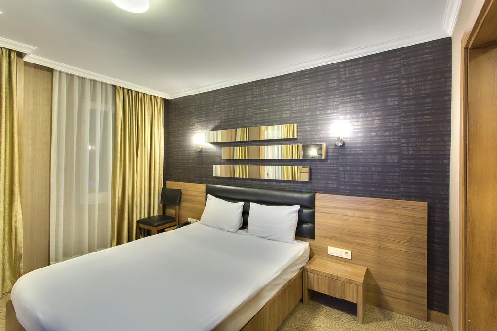 Antroyal Hotel Antalya Exterior photo
