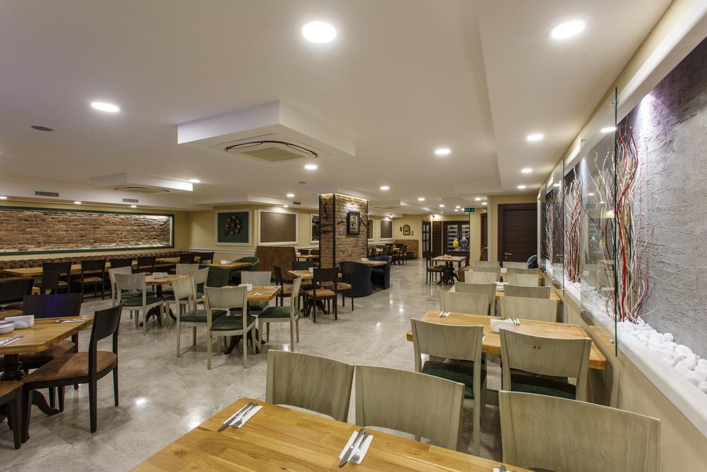 Antroyal Hotel Antalya Exterior photo