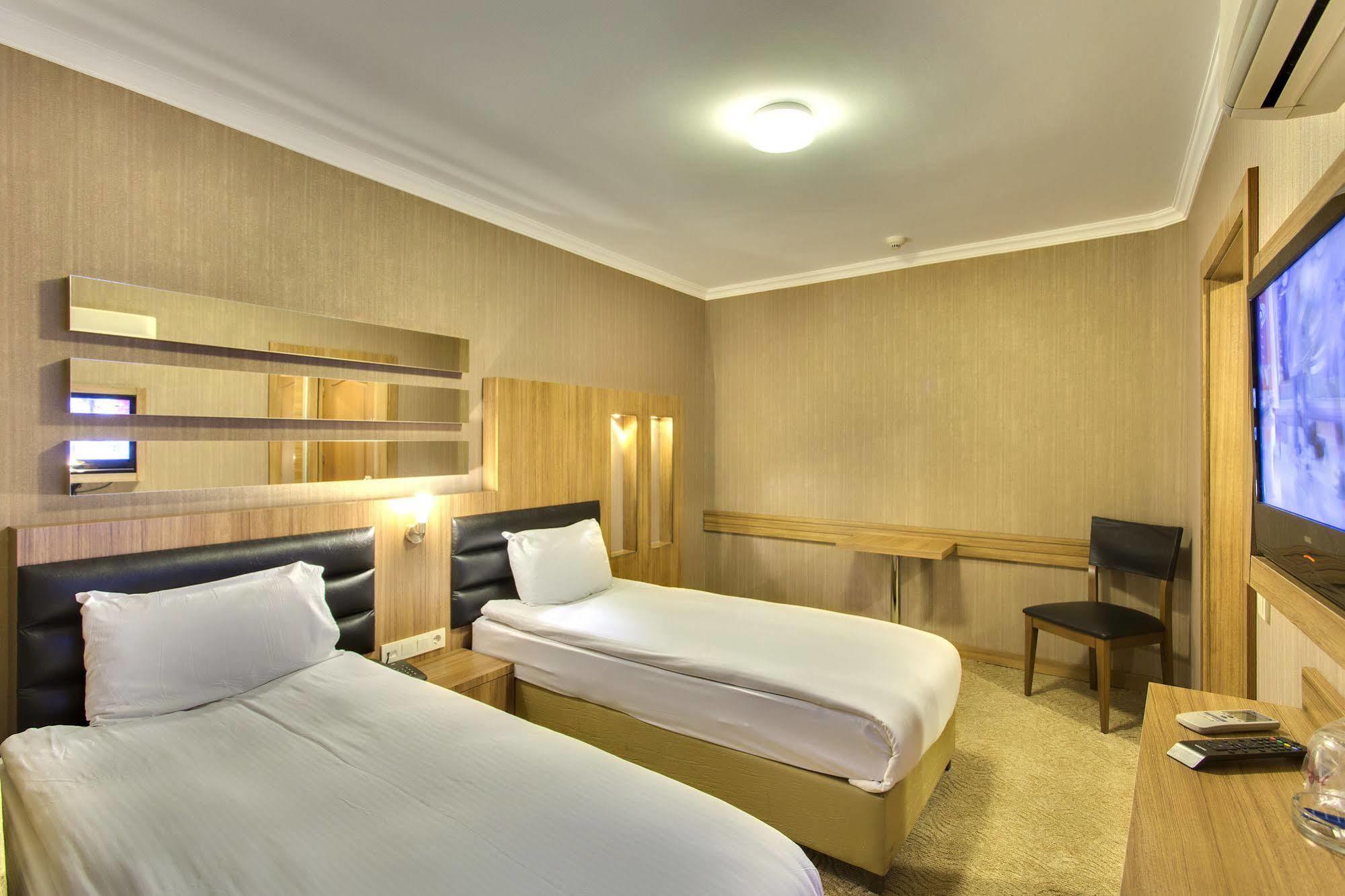 Antroyal Hotel Antalya Exterior photo