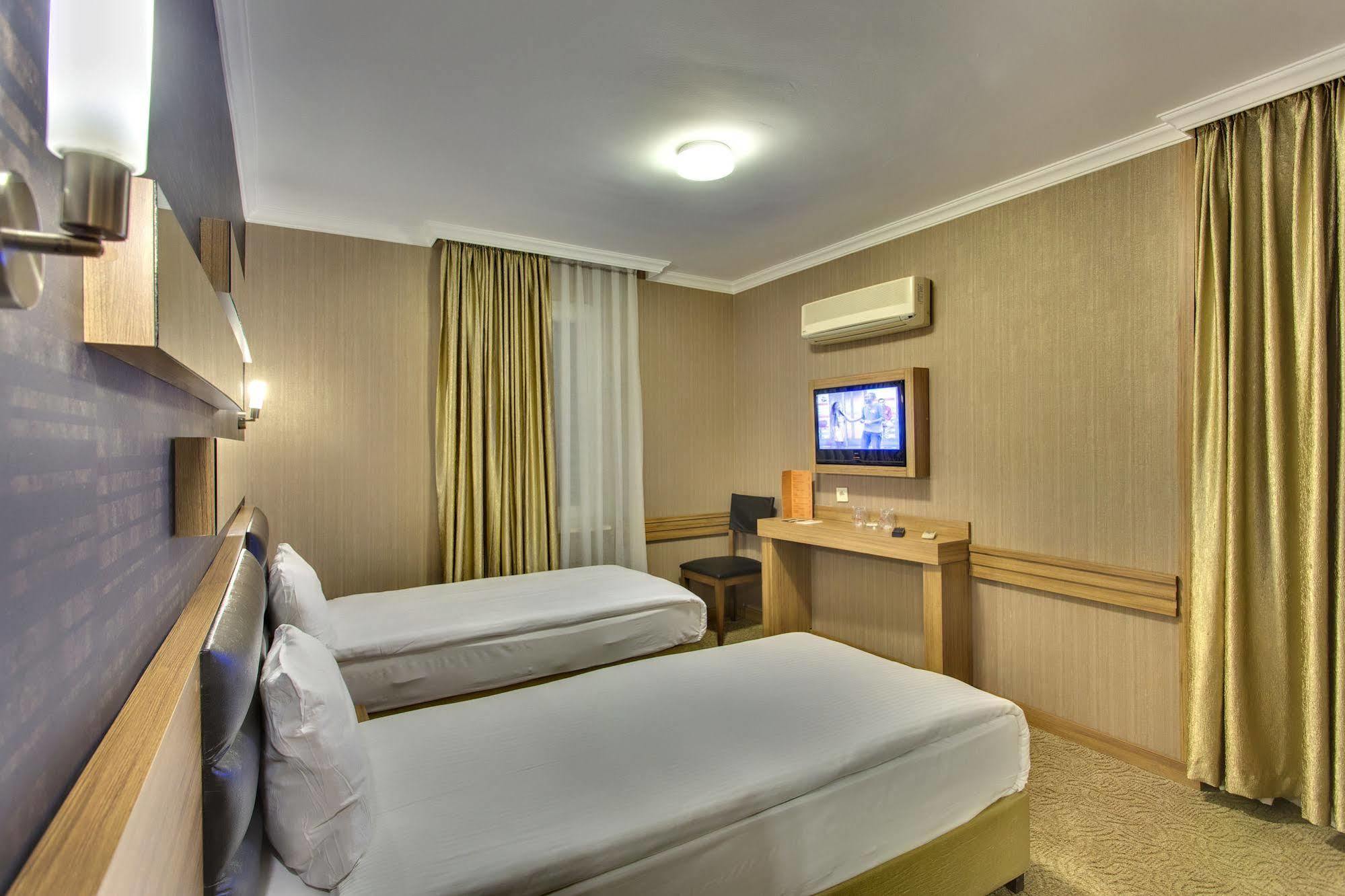 Antroyal Hotel Antalya Exterior photo
