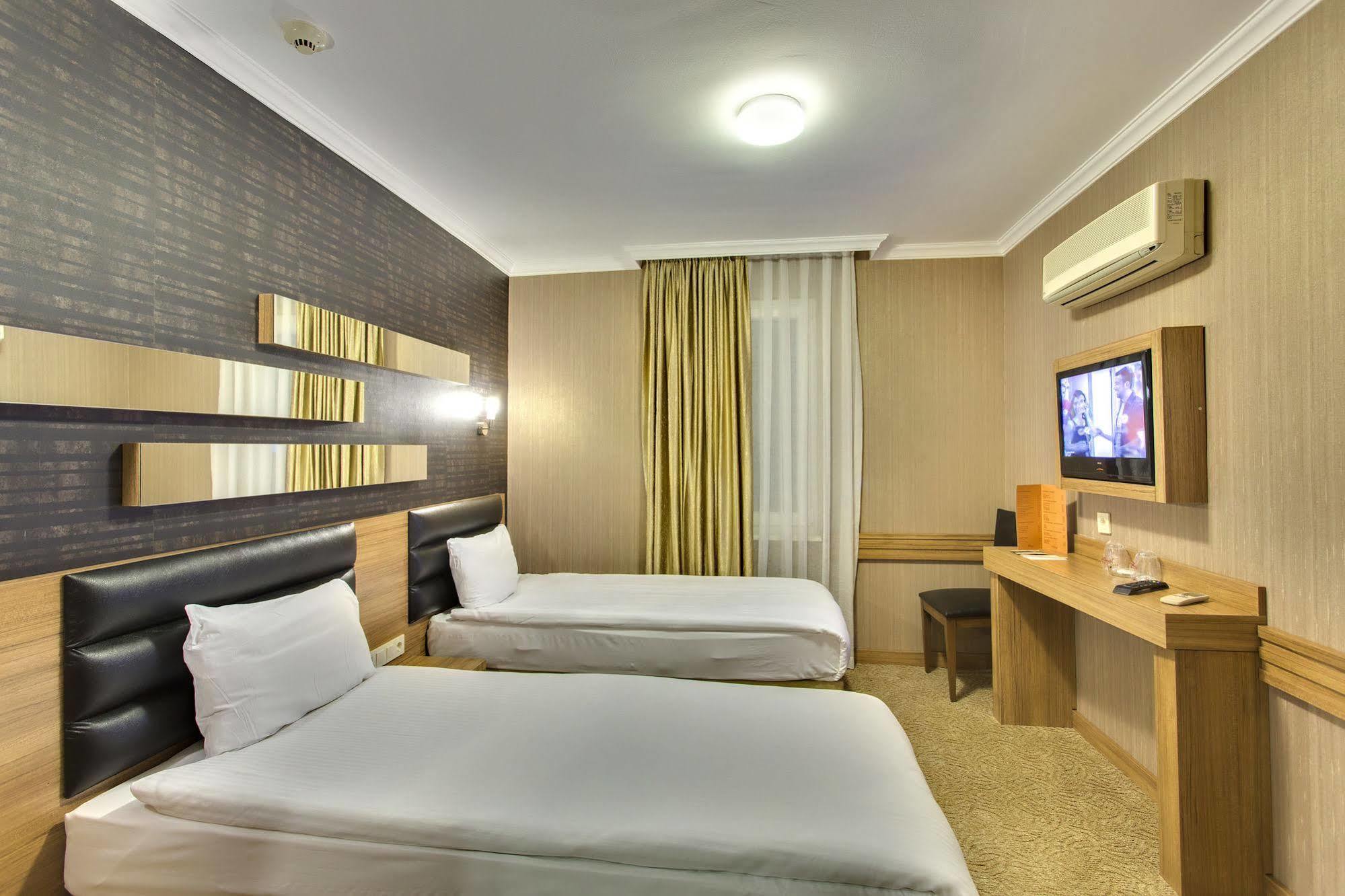 Antroyal Hotel Antalya Exterior photo